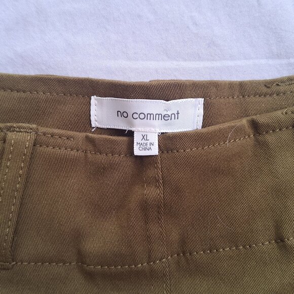 Olive/dark khaki pleated miniskirt with raw hem, size XL, No Comment Brand NWOT - Picture 2 of 3